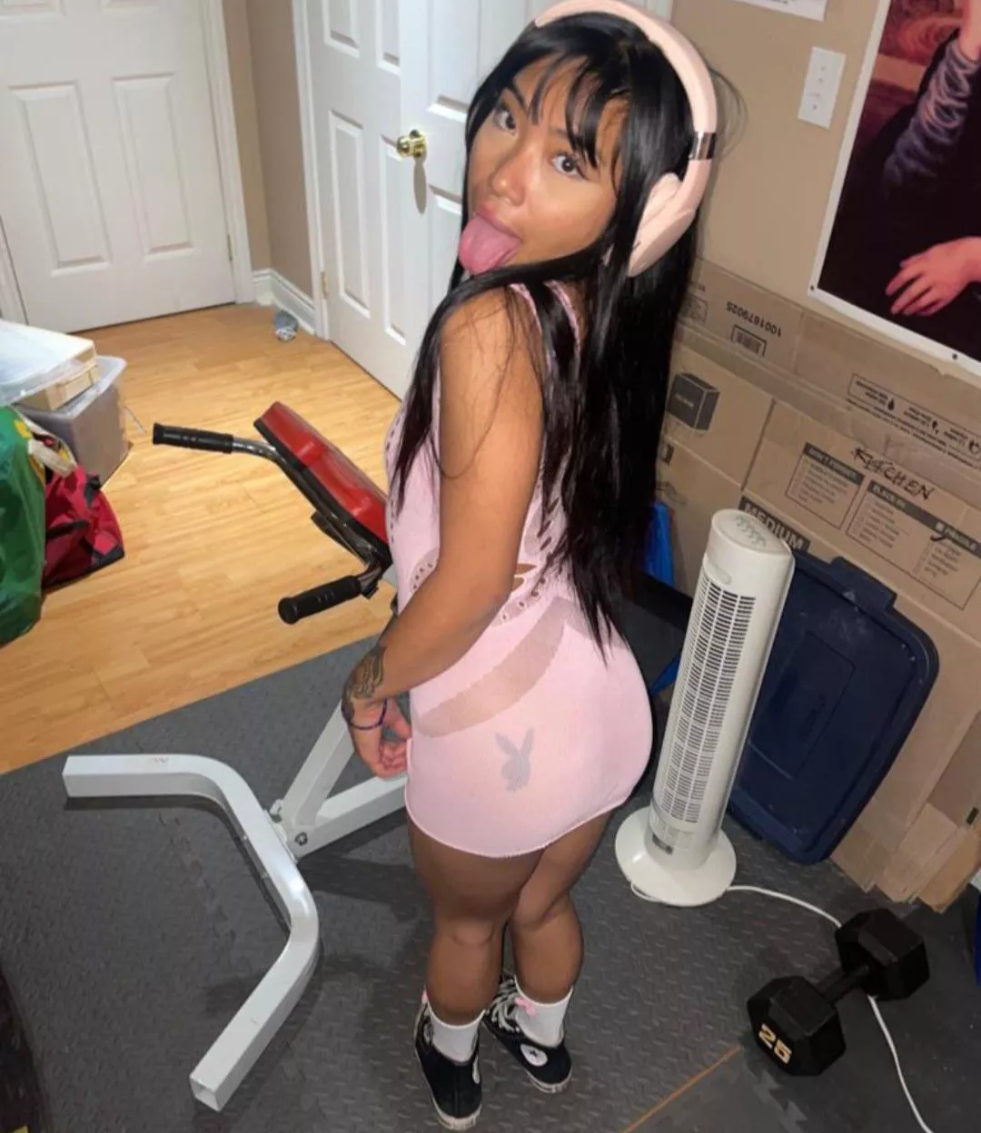 (f) can u be my trainer  posted by asiandolldesires