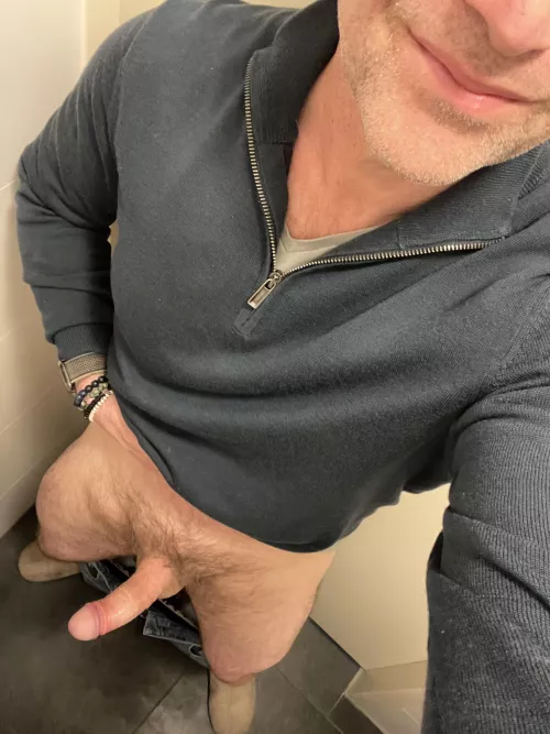 Happy Friday [55] by chesthairrulezz