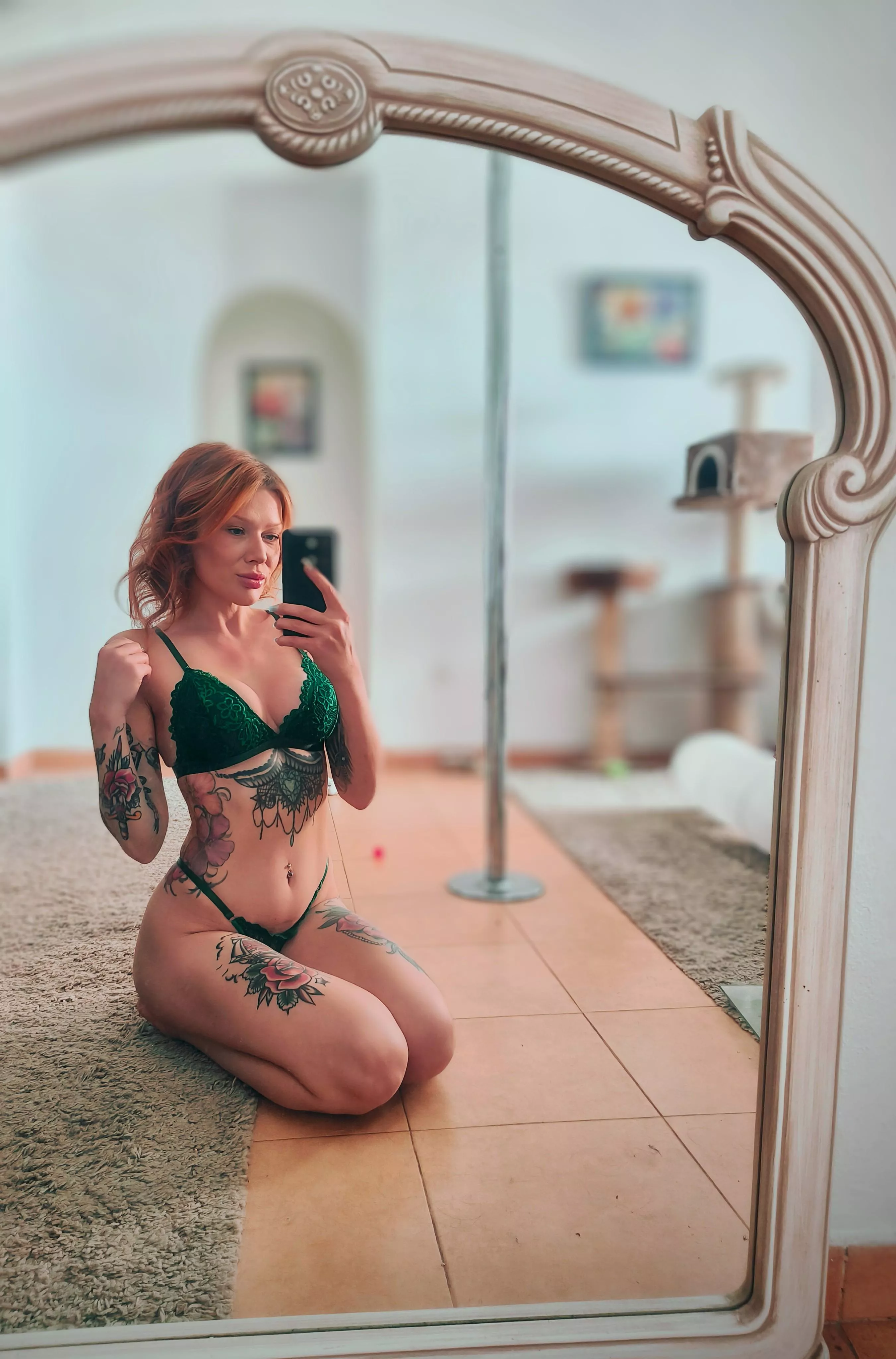 I love my green lingerie posted by dianamaryxoxo