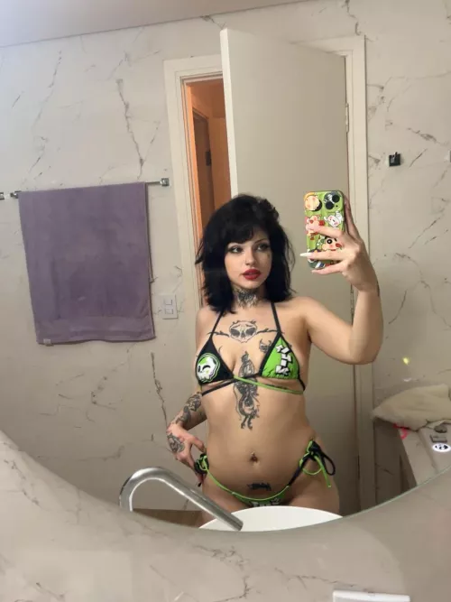 Join me by the pool? by raven6802