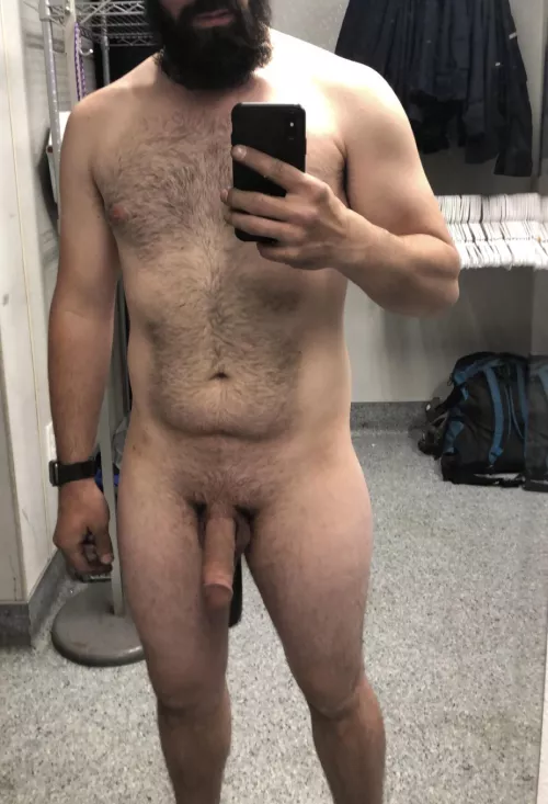 (M) at work, wanna see what you think. by Credit-Past
