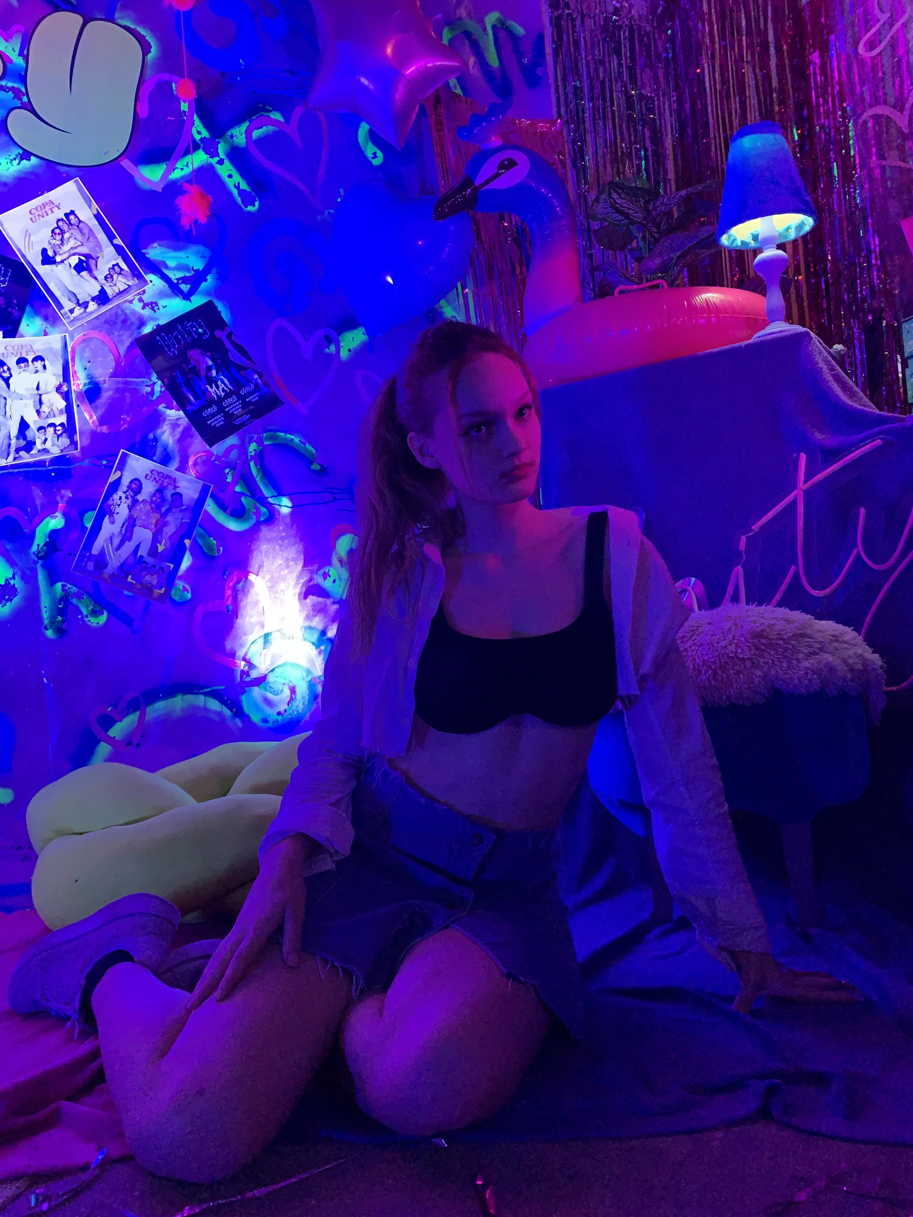 My dad’s friends don’t think i’m hot but what do redditors think? posted by Easypham