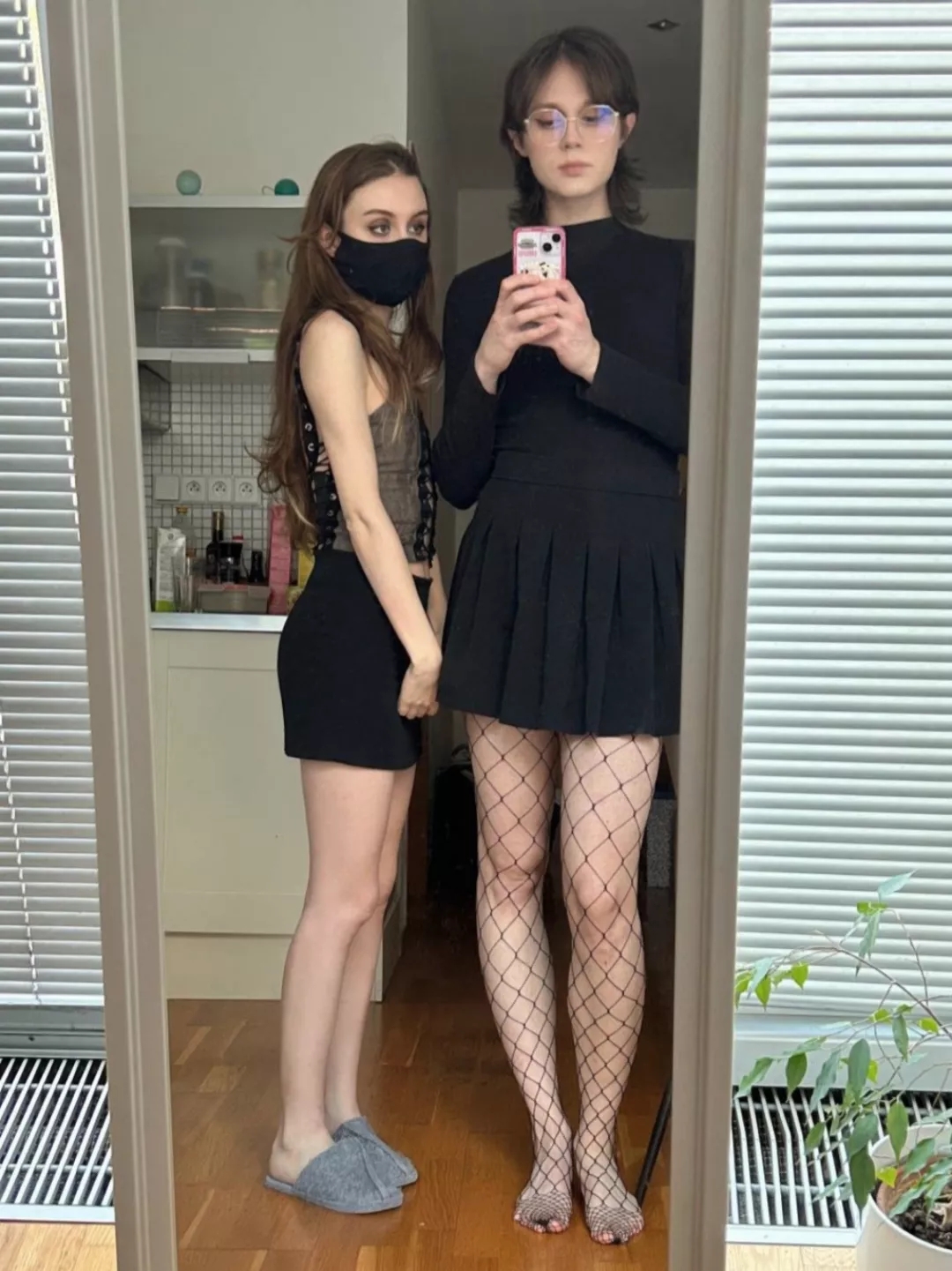 My friend wanted to take a pic with me 🖤 posted by jaksemate