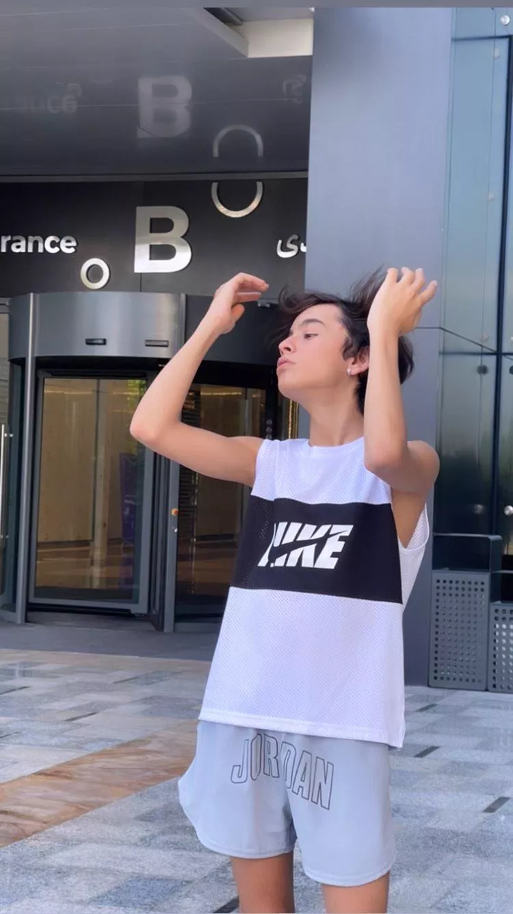 My look today 😭 posted by femSoren