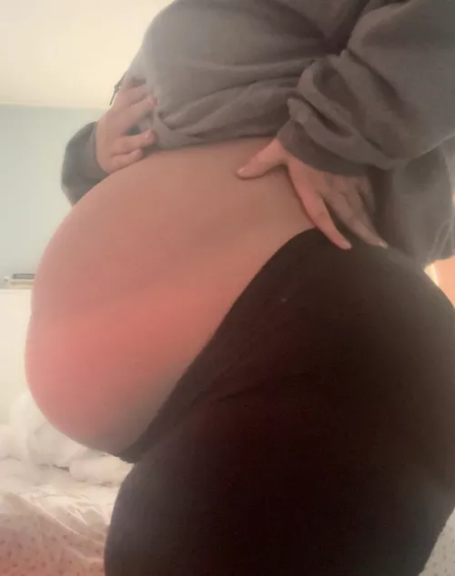 painfully stuffed belly by guttslut