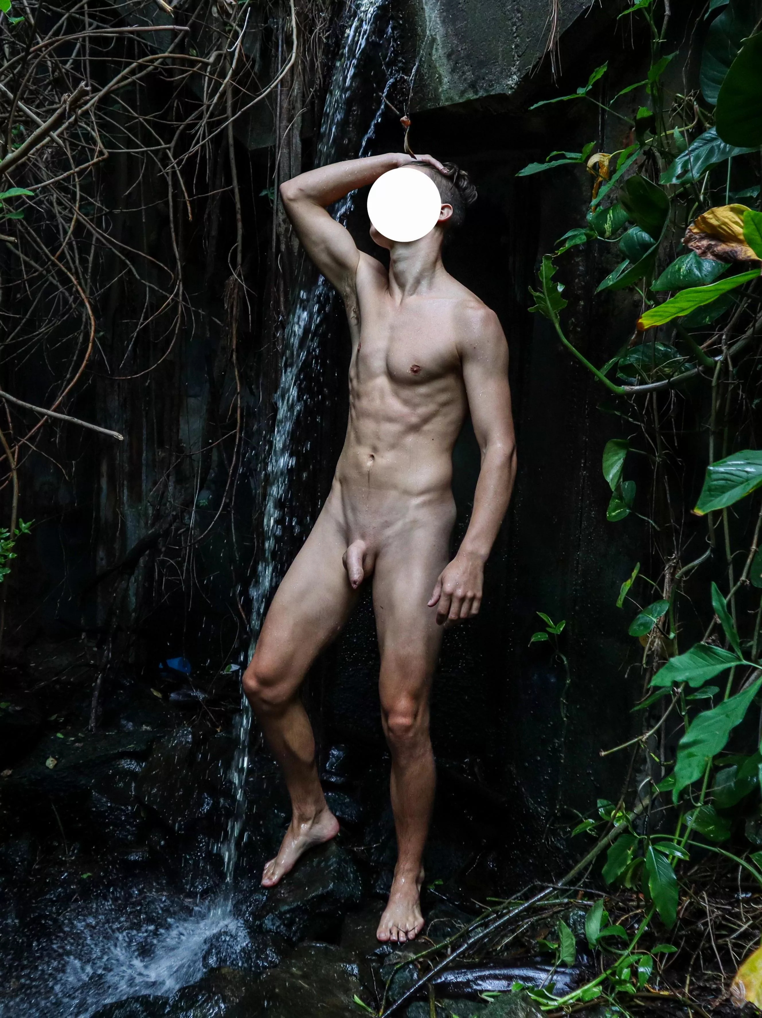 Tell me what you'd do if you caught me in the woods.  posted by faceless-florida