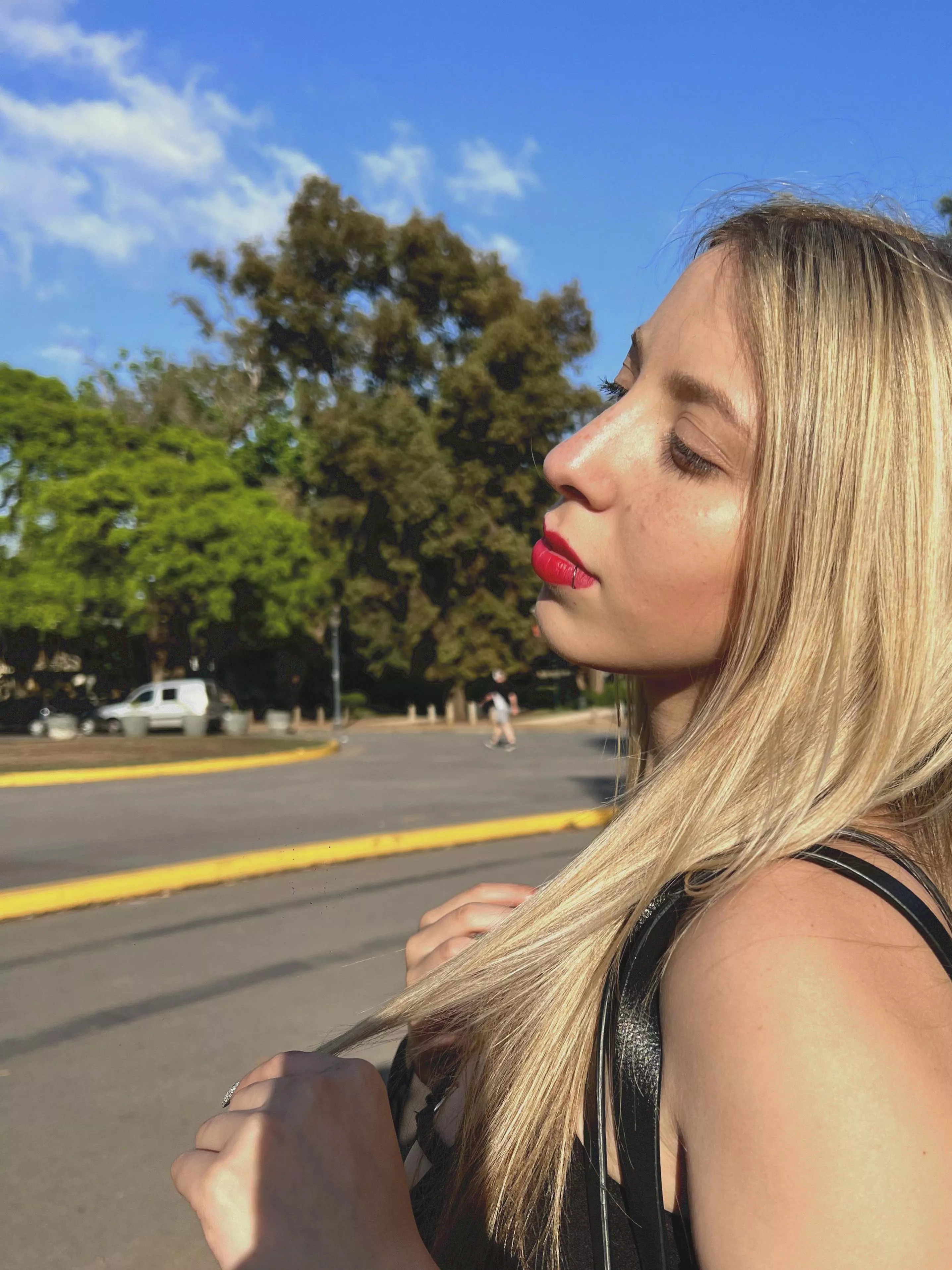 The booty has gotten bigger since the summertime, I'm digging it :D posted by harrypph