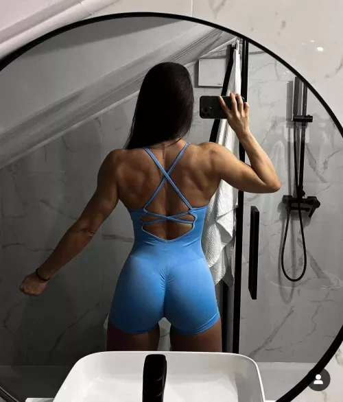 thoughts? [f] by linasphysiquexxx