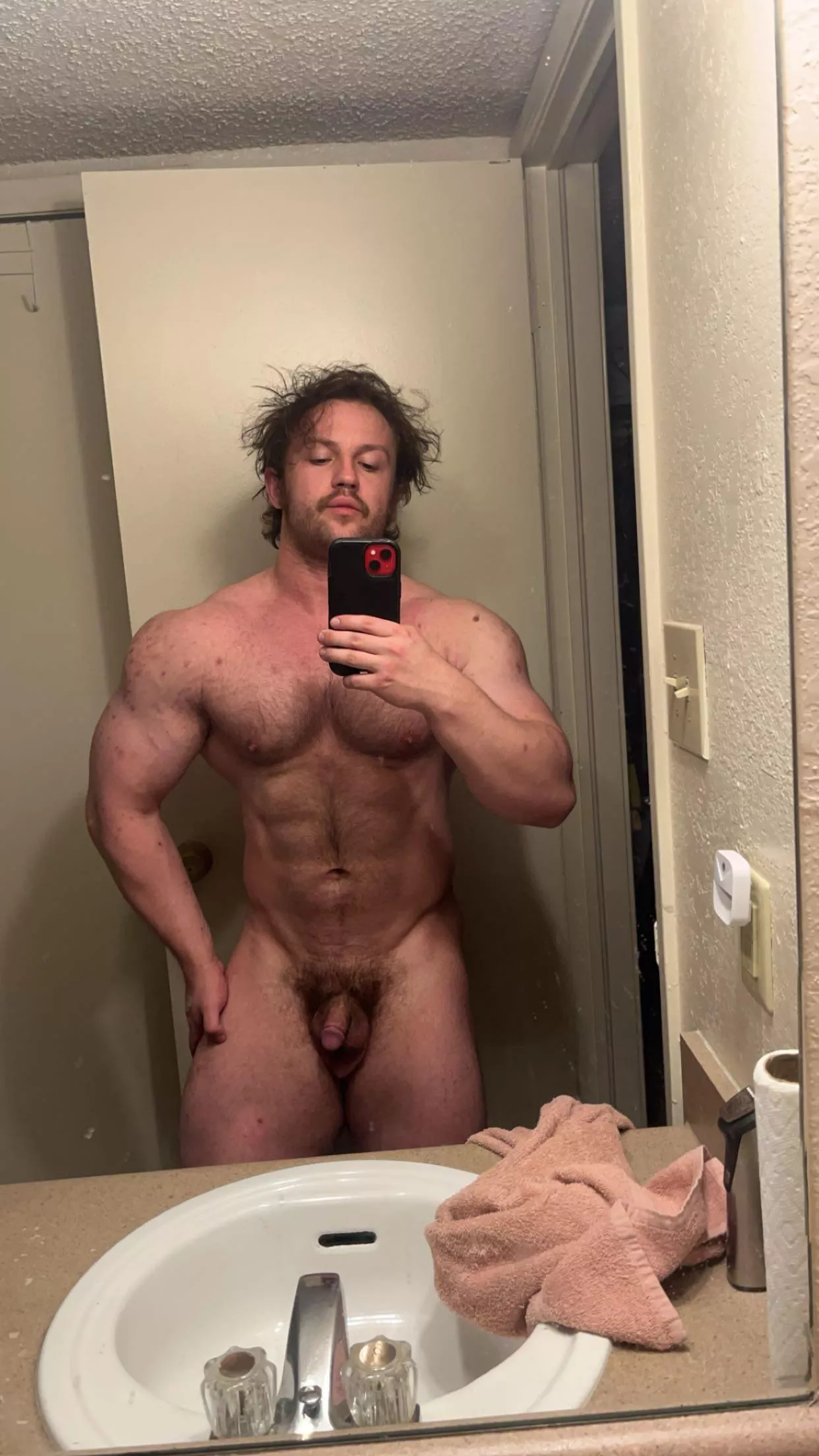 Wanna big hairy hunk to hold posted by Musclestud101