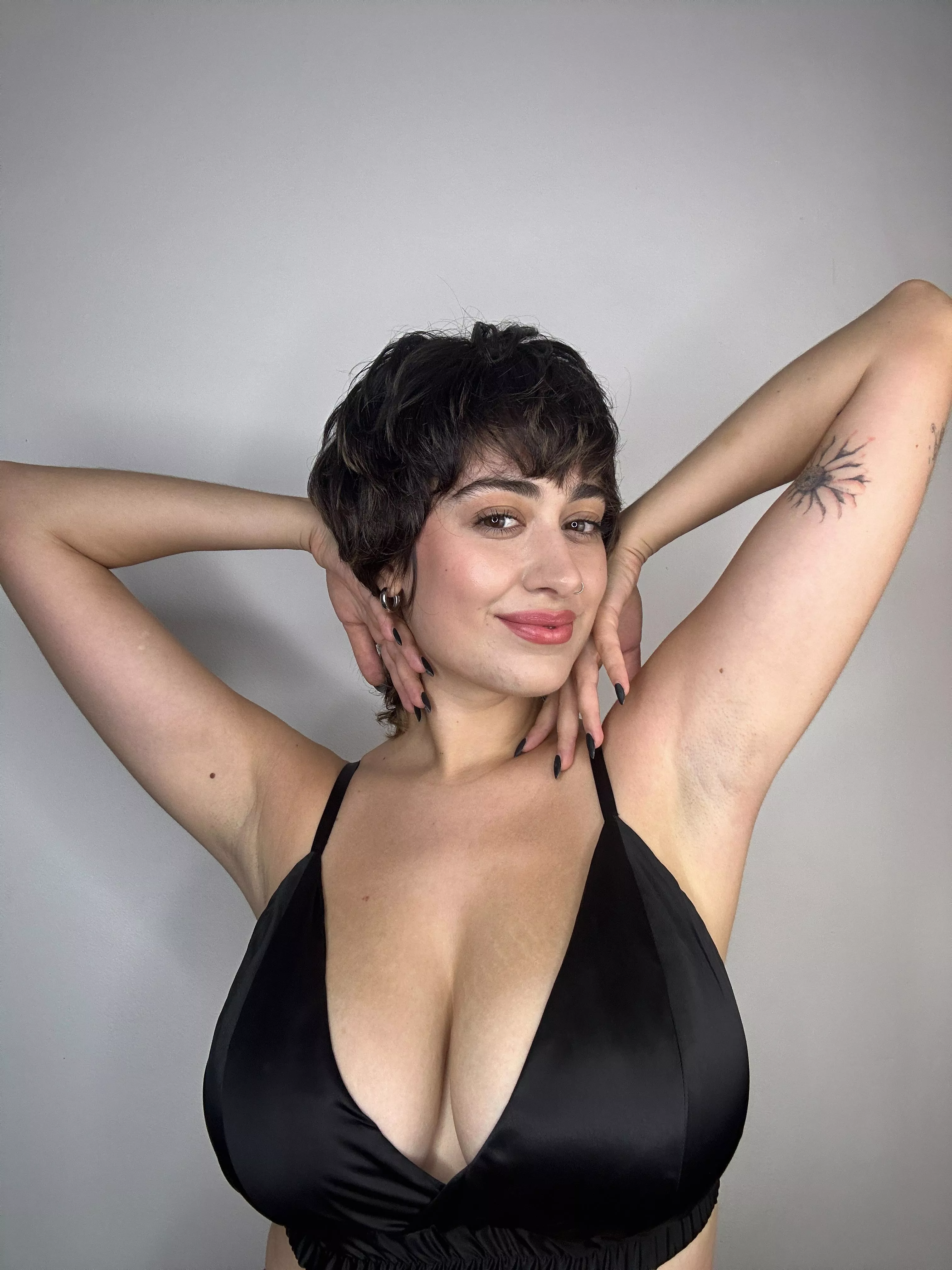 What would you with my tiny armpits first? posted by AbbiButterfly