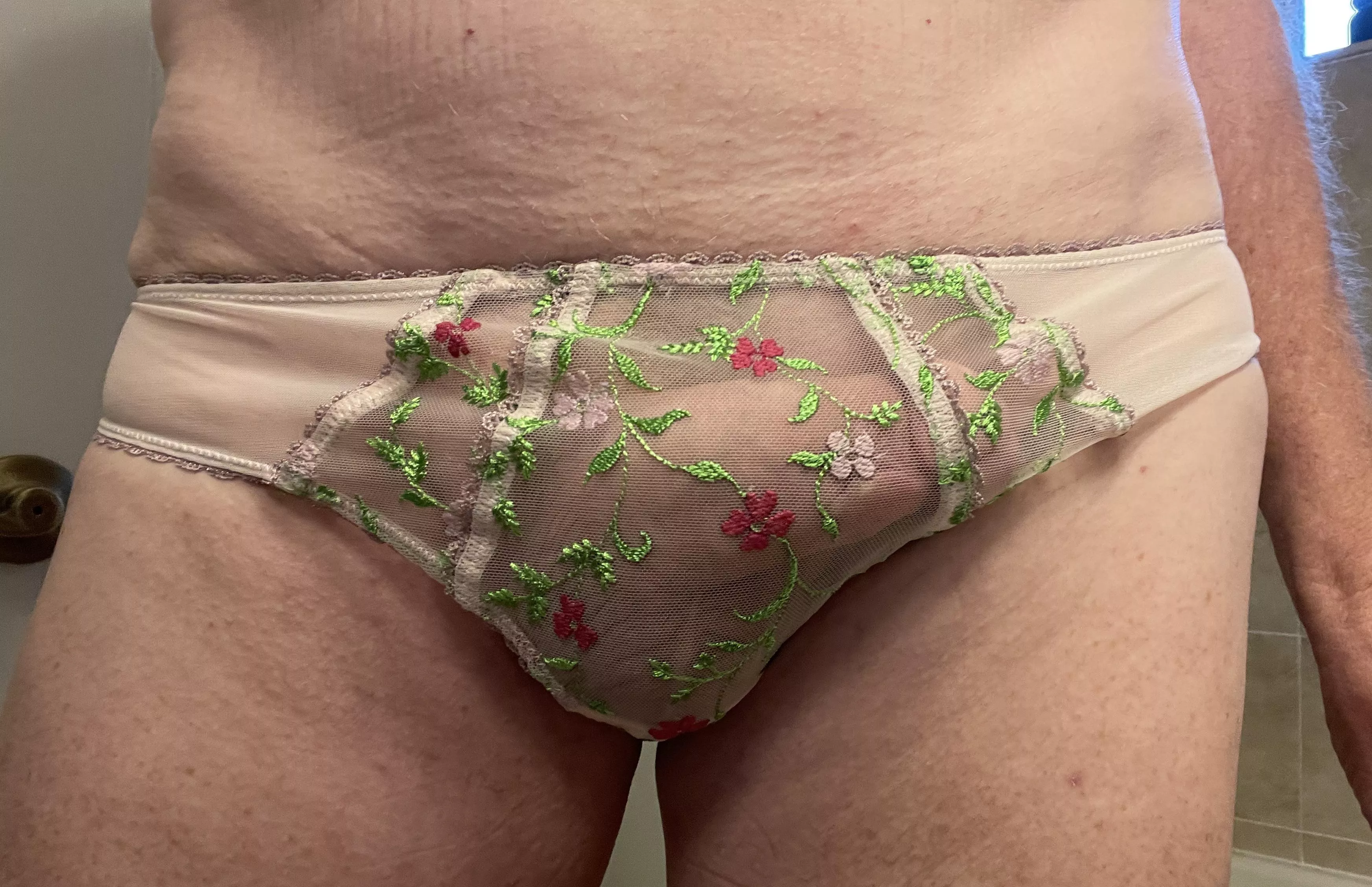 Wifey’s choice posted by Overall-Bandicoot846