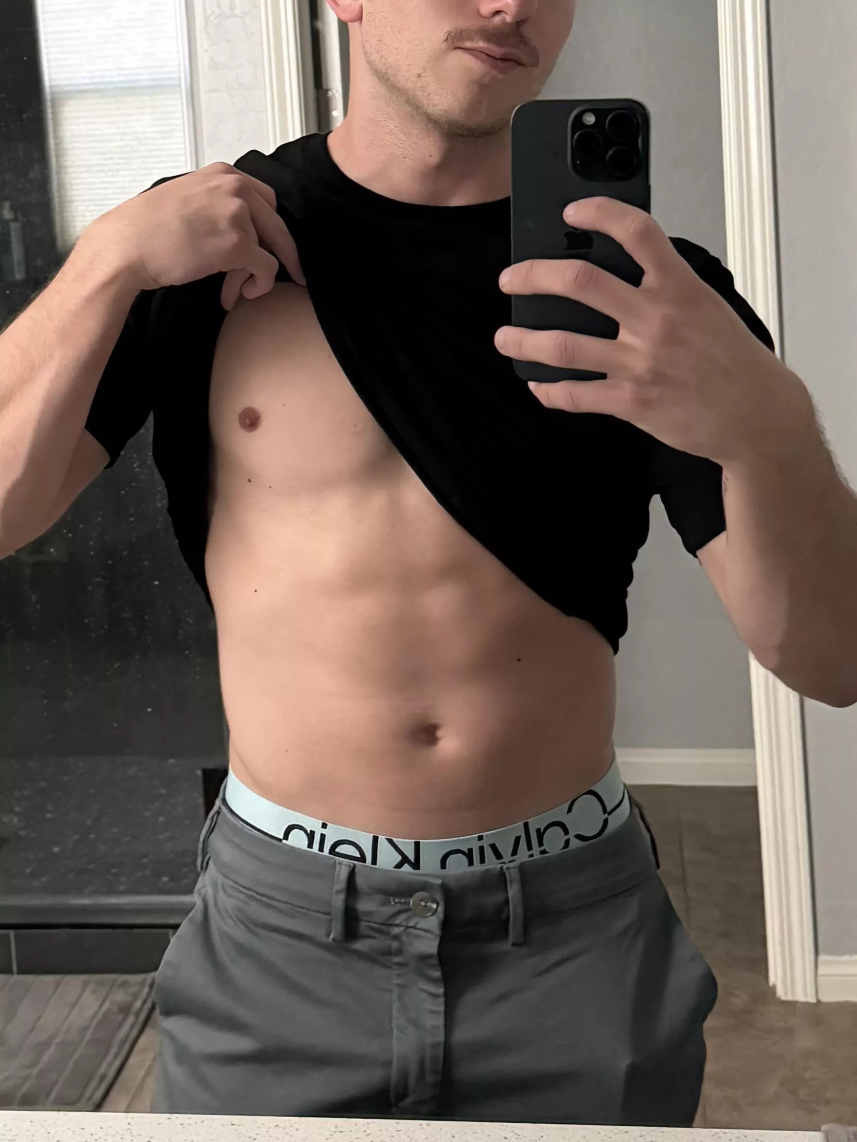 [24] DMs open to chat ;)  posted by Brockxhardy
