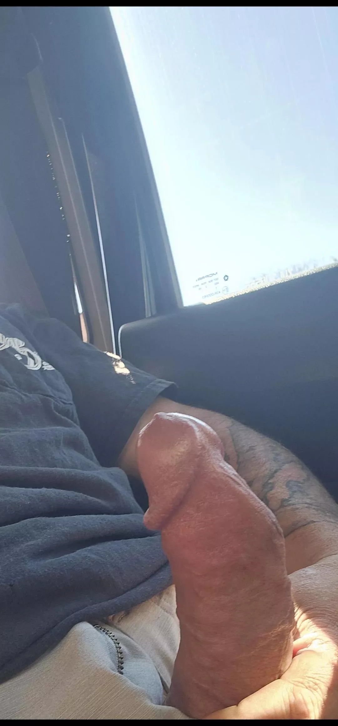 (41) Can someone help me before I go into work? posted by J_ColeS