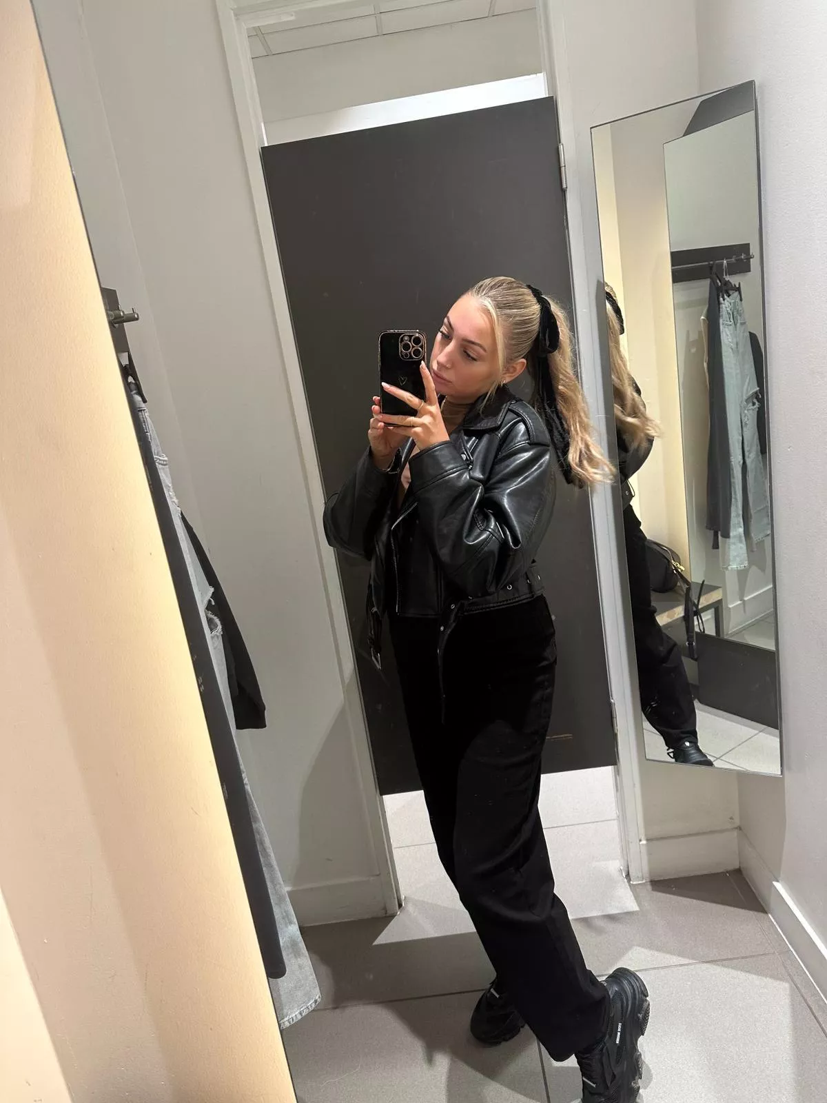 be honest Am I pretty classy posted by PriscillaWehner