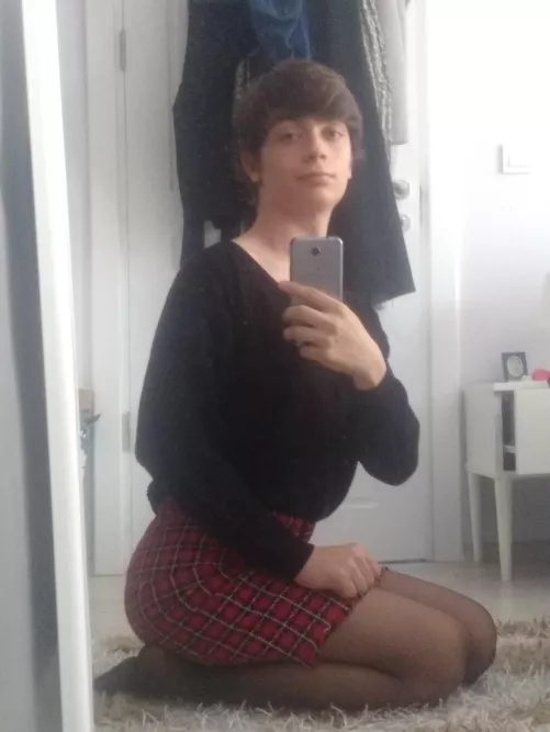 Bored face 🥱 by Ellie-orientded52