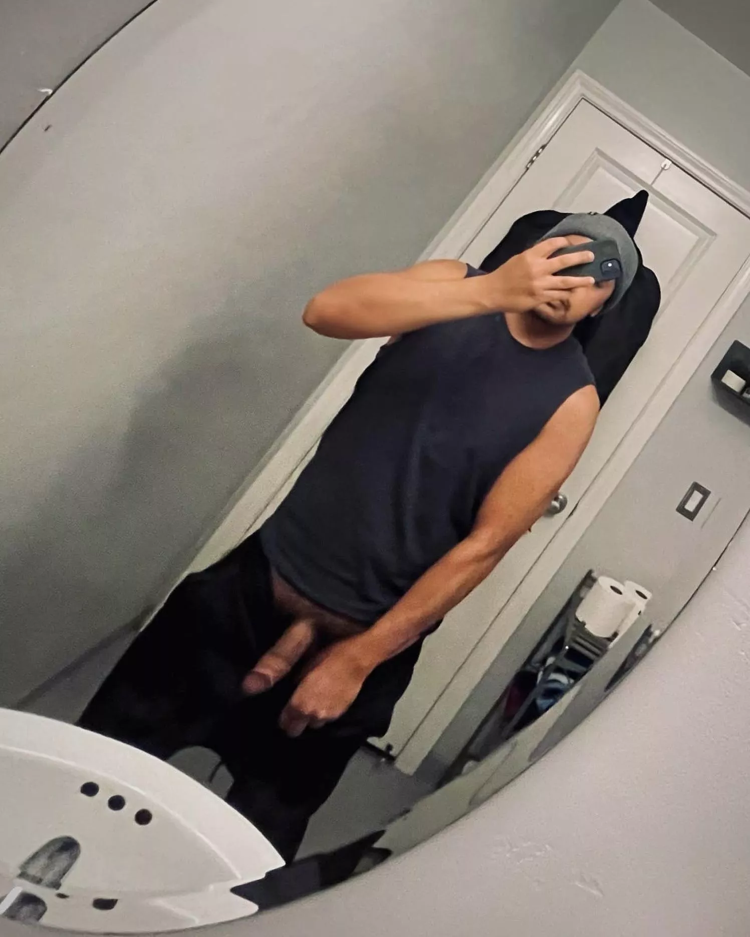 …Bro just suck it, I won’t tell. [38] posted by uniqusername12345