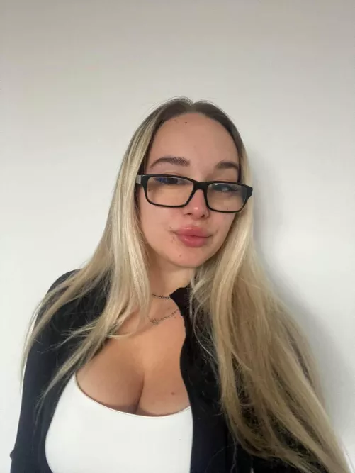 classy look for today by Call_Me_Maybet