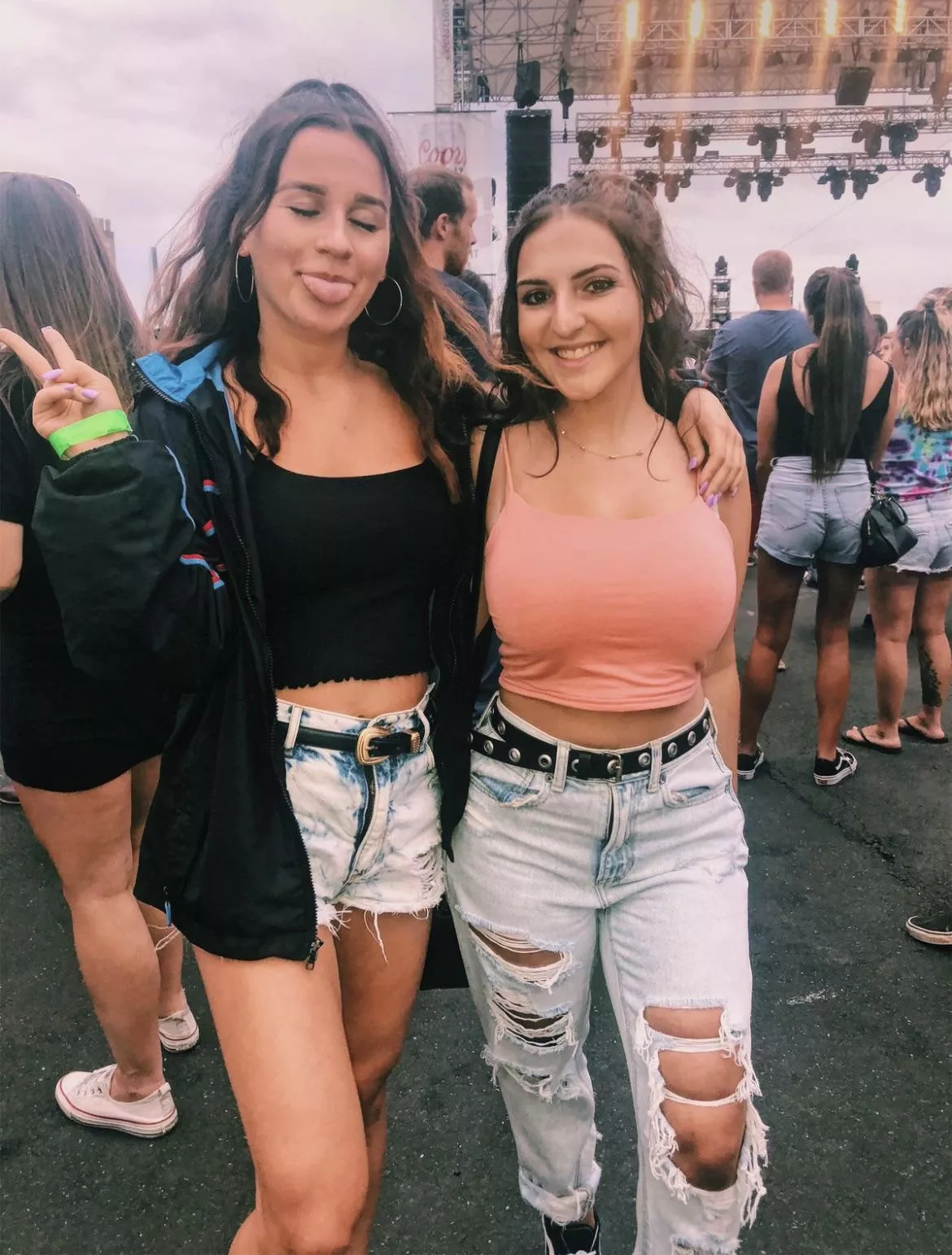 Concert posted by extremelyhungjake