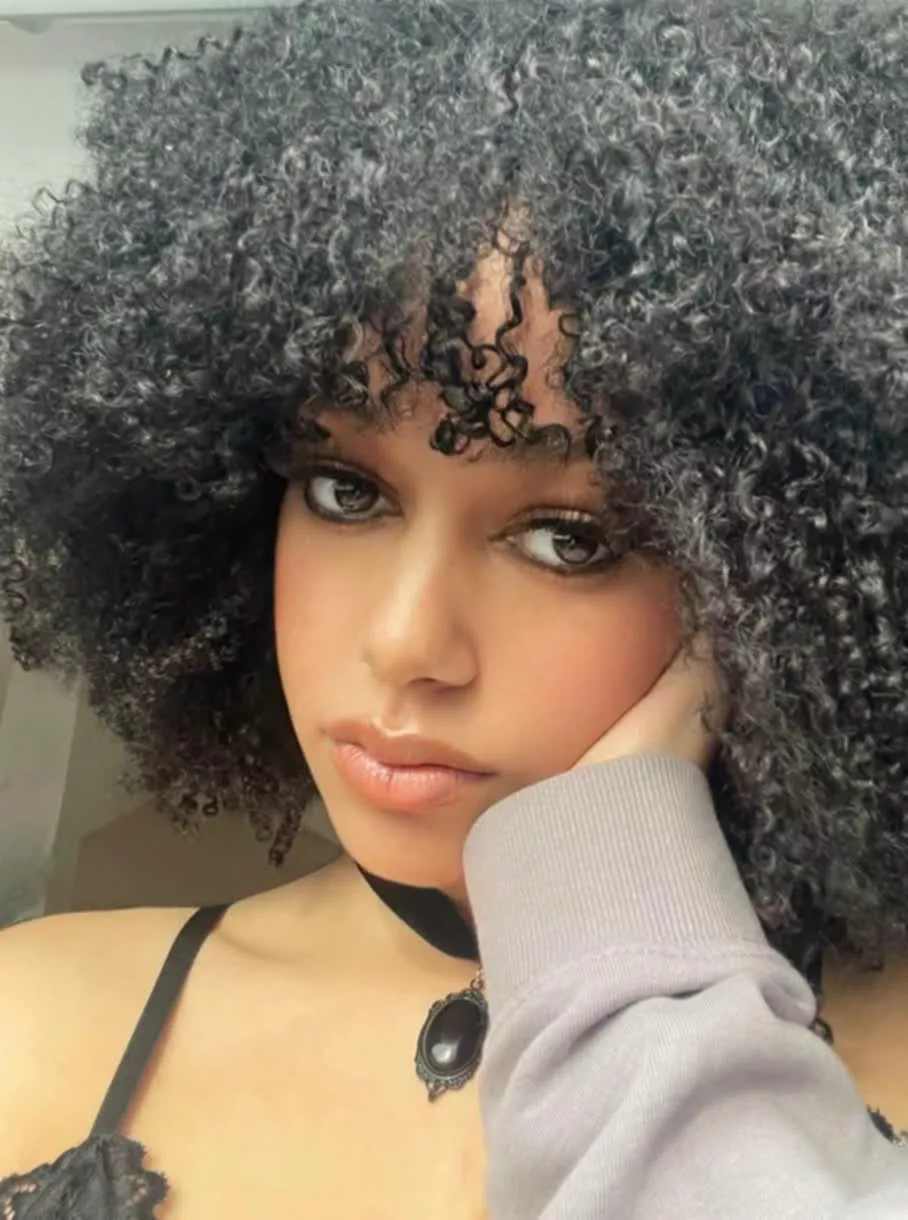 Feeling bold today? posted by Samiraxoxodarky