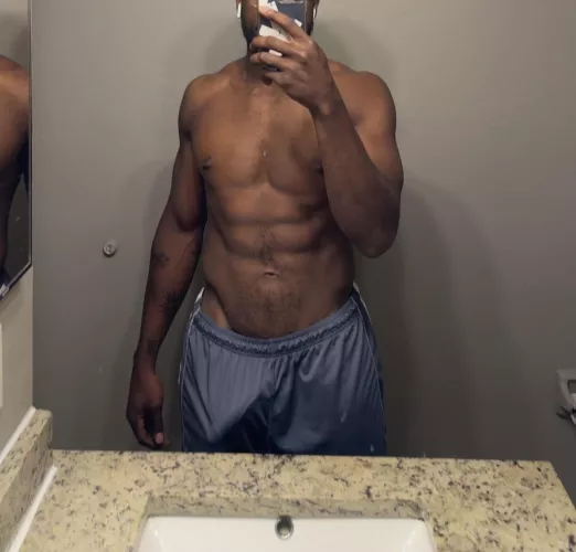 Flexing by bigshlattyy