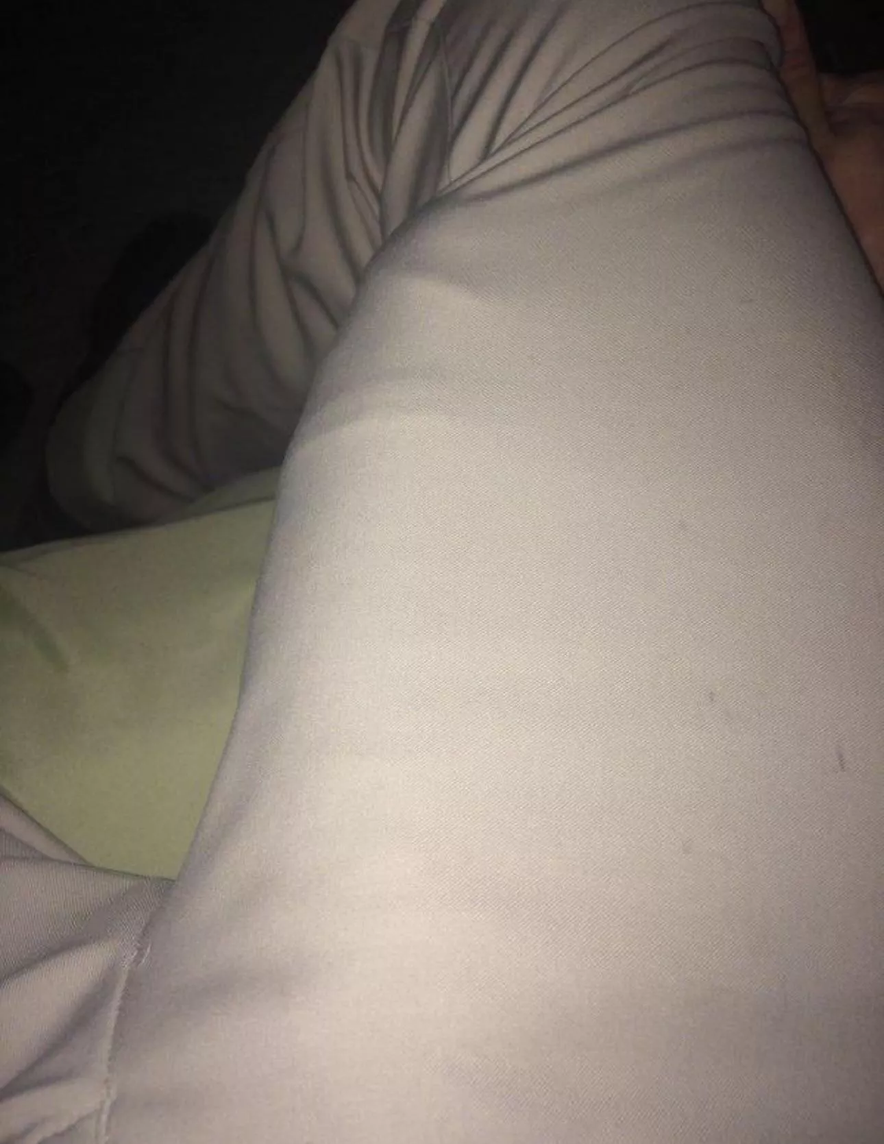 Hanging with my hot gym bro straight friends has me ungodly horny 🥵 posted by FemboyBrat00