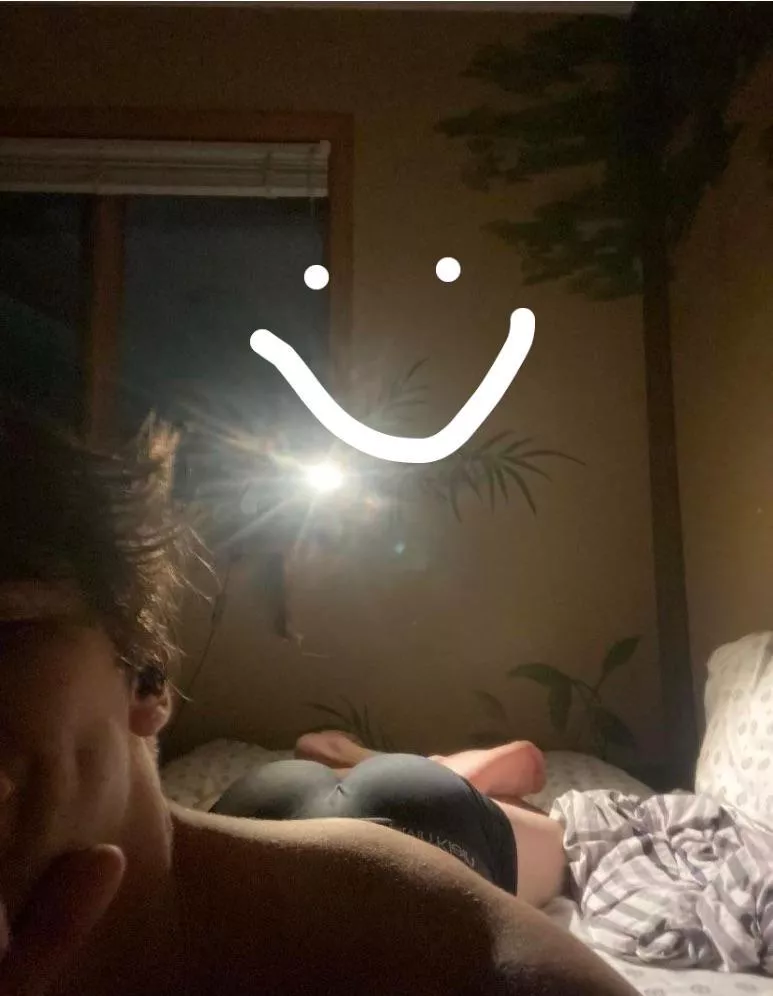 Hot boys hmu with a pic pls posted by specogecko123