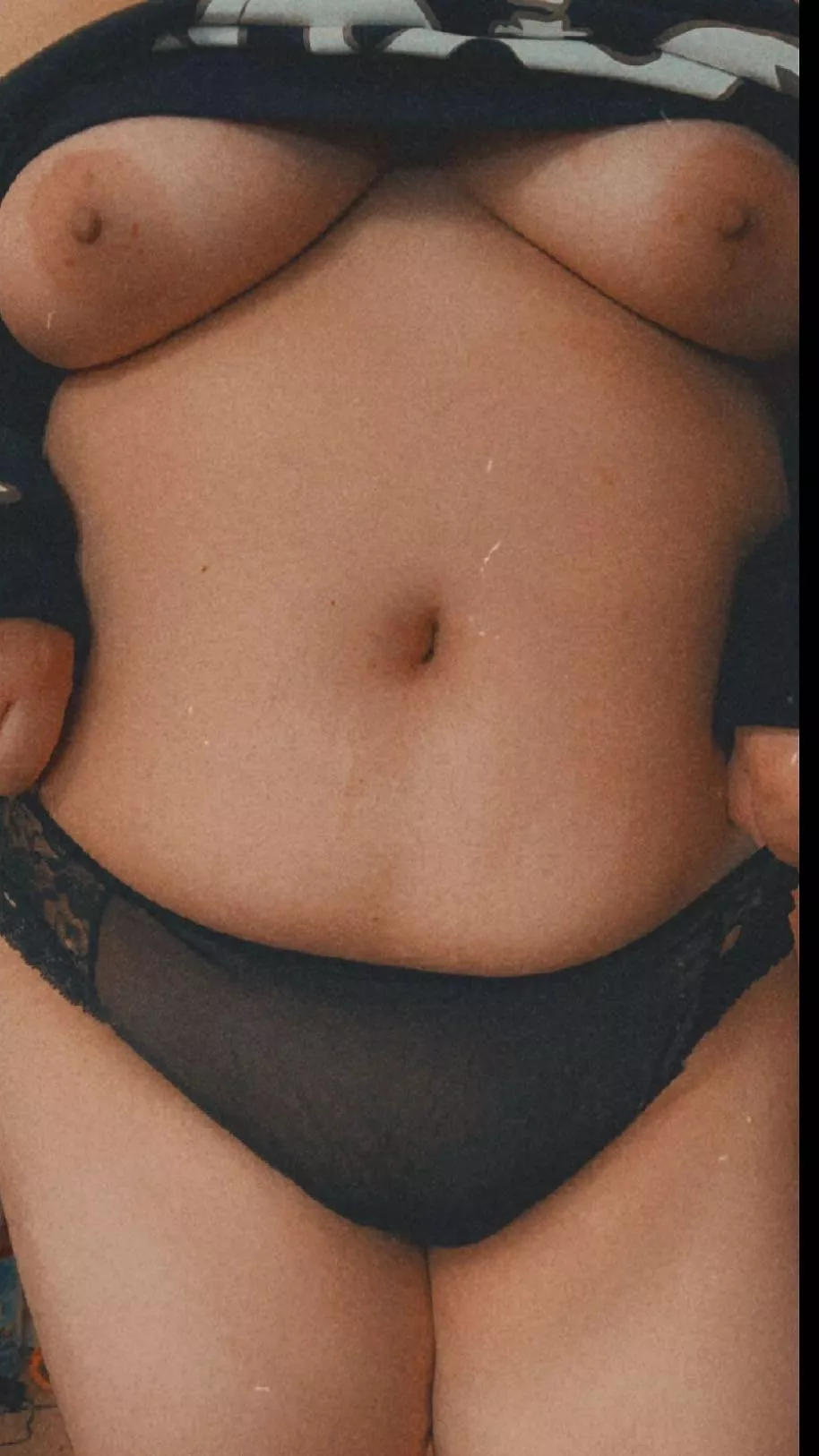 I bet your hands would feel so nice on me <3 posted by litesout666