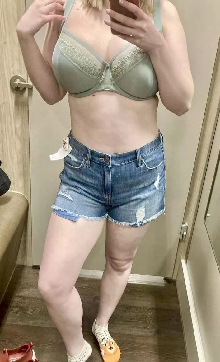 I can’t wait for it to be short shorts season [f] posted by PrincessLittleRobin