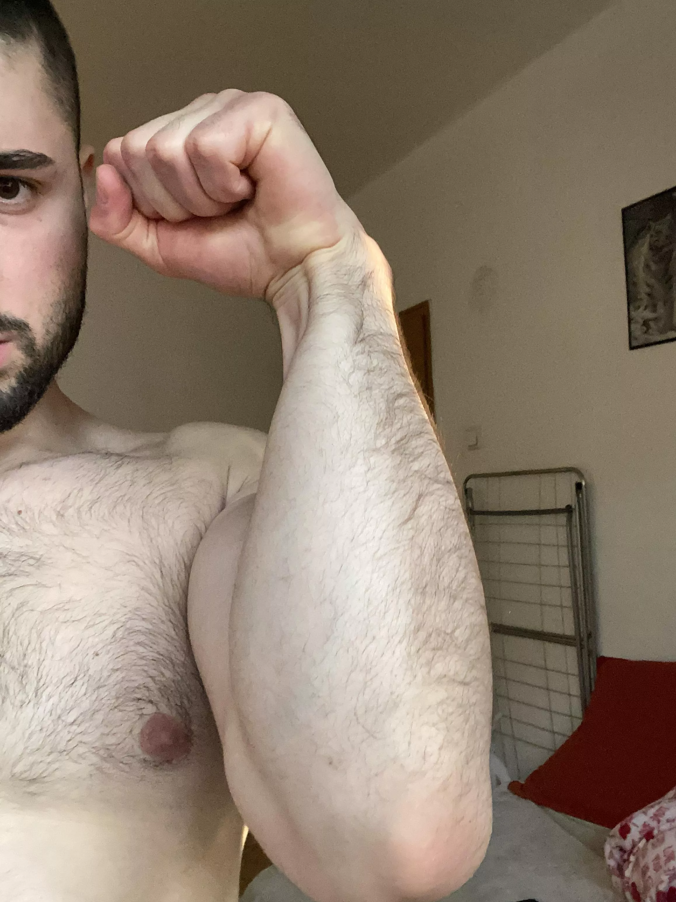 Im horny posted by Busy-Investment8158