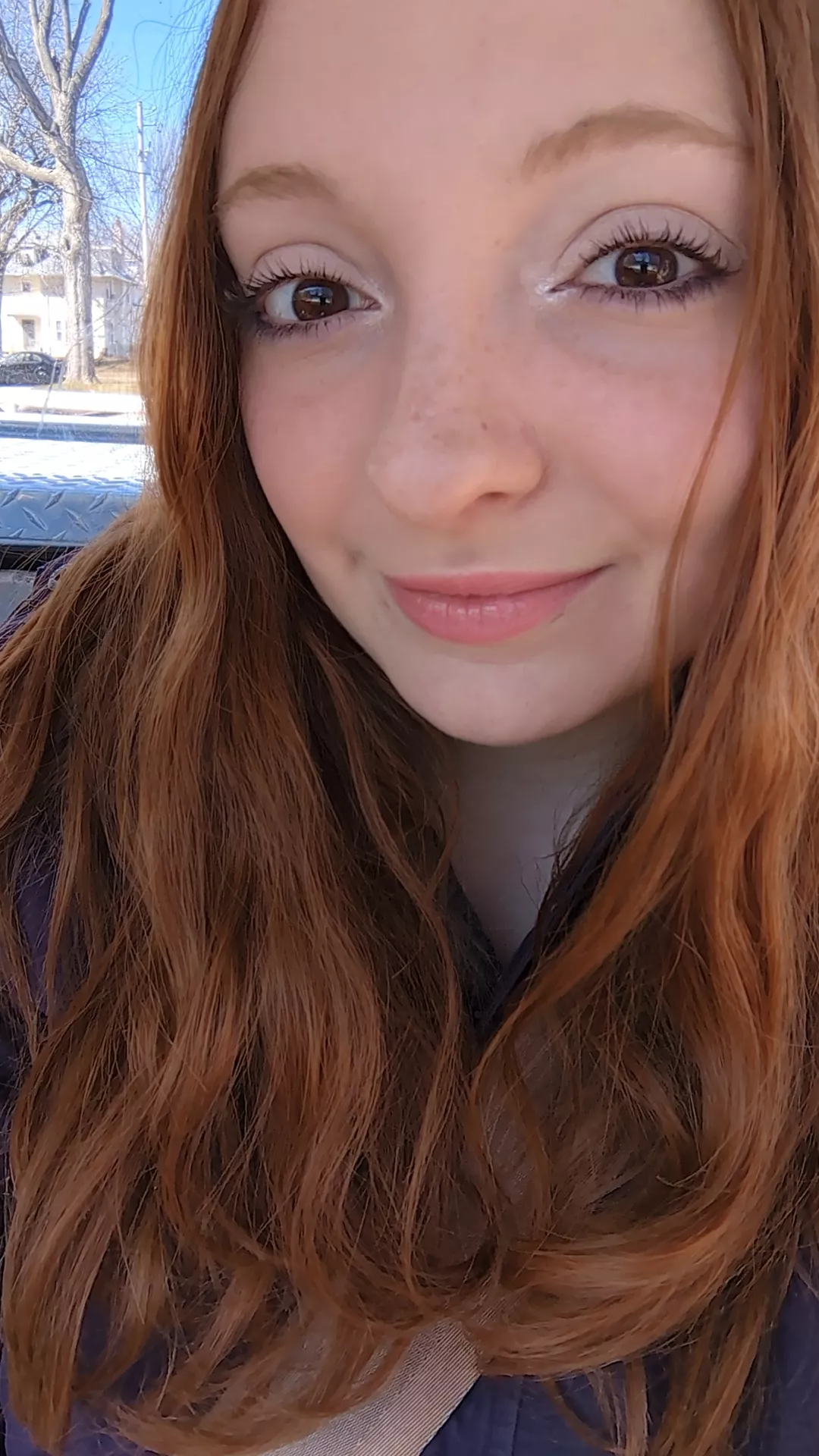 [IRTR] Sunshine brings out the freckles! posted by kisskittyred