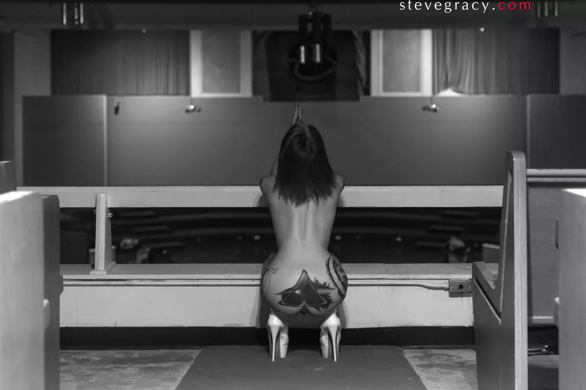 Jade posted by SteveGracyPhoto