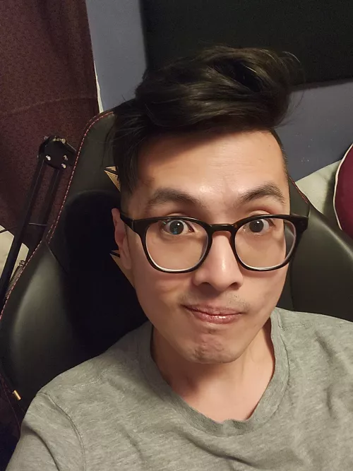 Long week by Papilioden