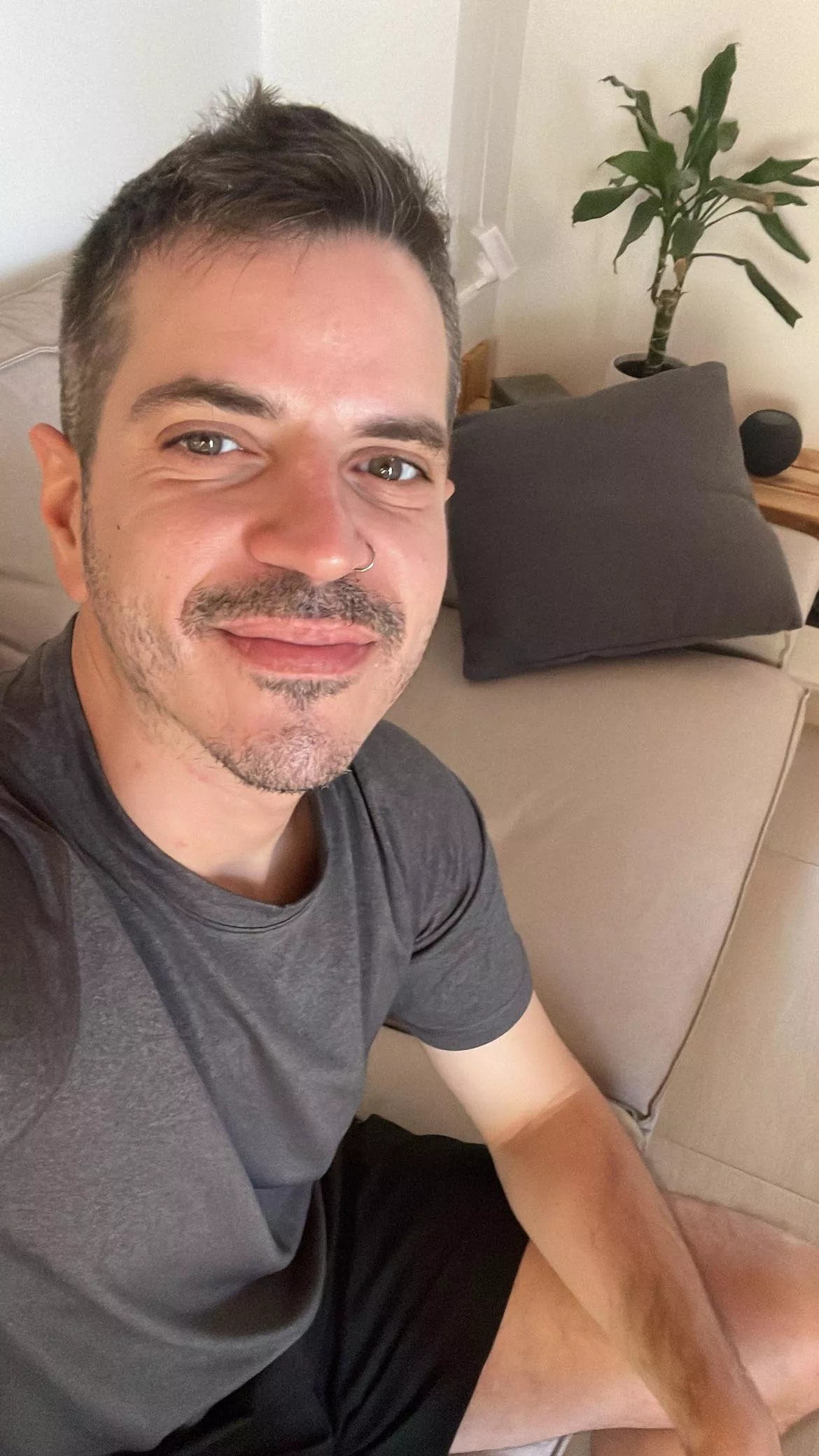 Love morning workouts — post gym selfie 🏋️ 🤳 posted by gelatissimo-56