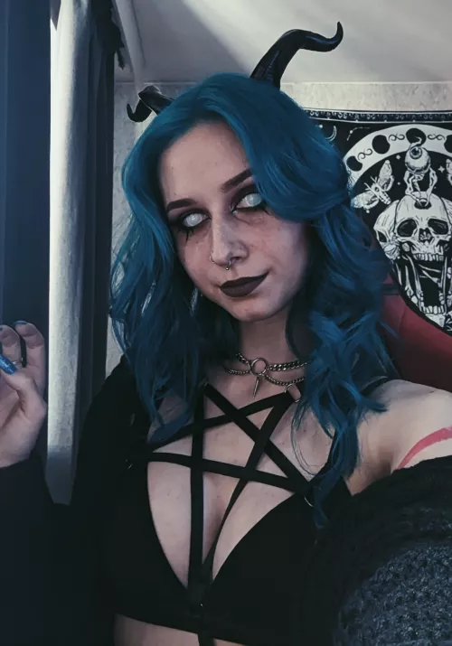 Pov: I'm your sleep paralysis demon 😈 by Effilyx