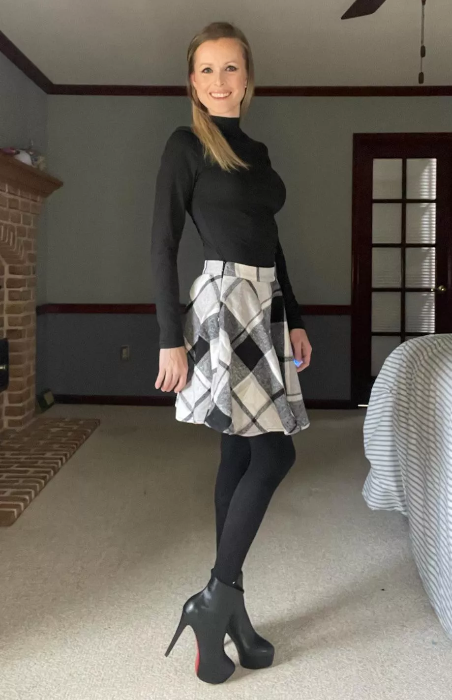 Ready for a night out posted by Lily_Devyne