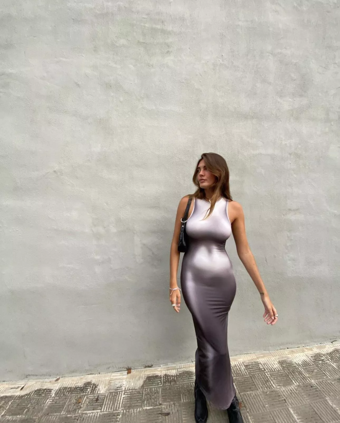 Skinny with big ti posted by Apprehensive-Sun7599