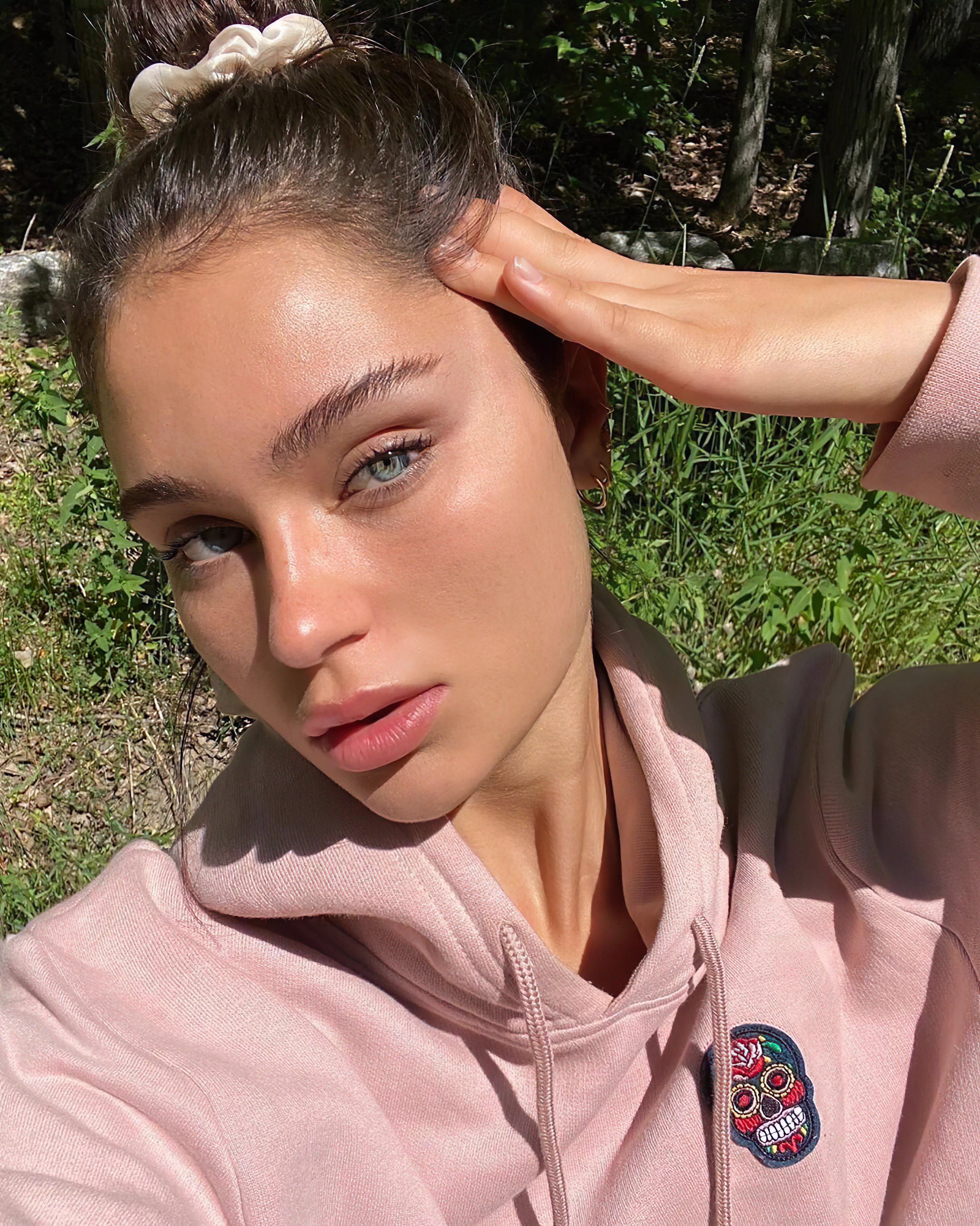 Sophi Knight posted by cashmere1977_v3