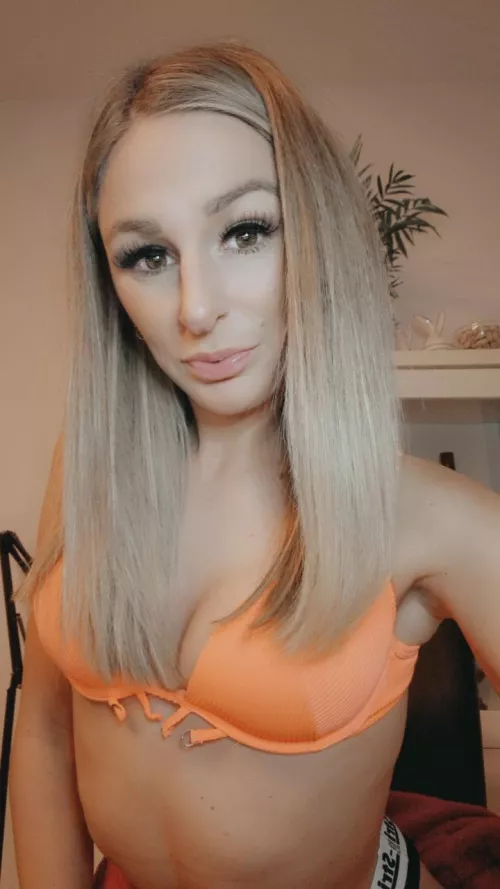 Use me I'm blond by What4thamendment