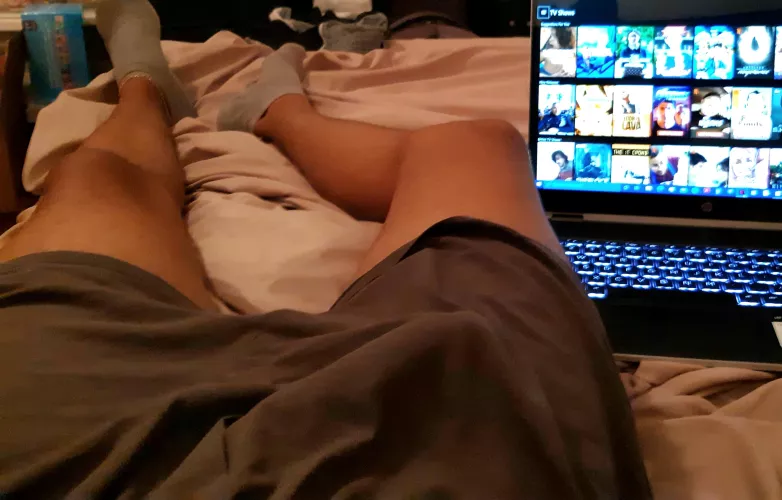 What should I watch tonight? by azutokamashi