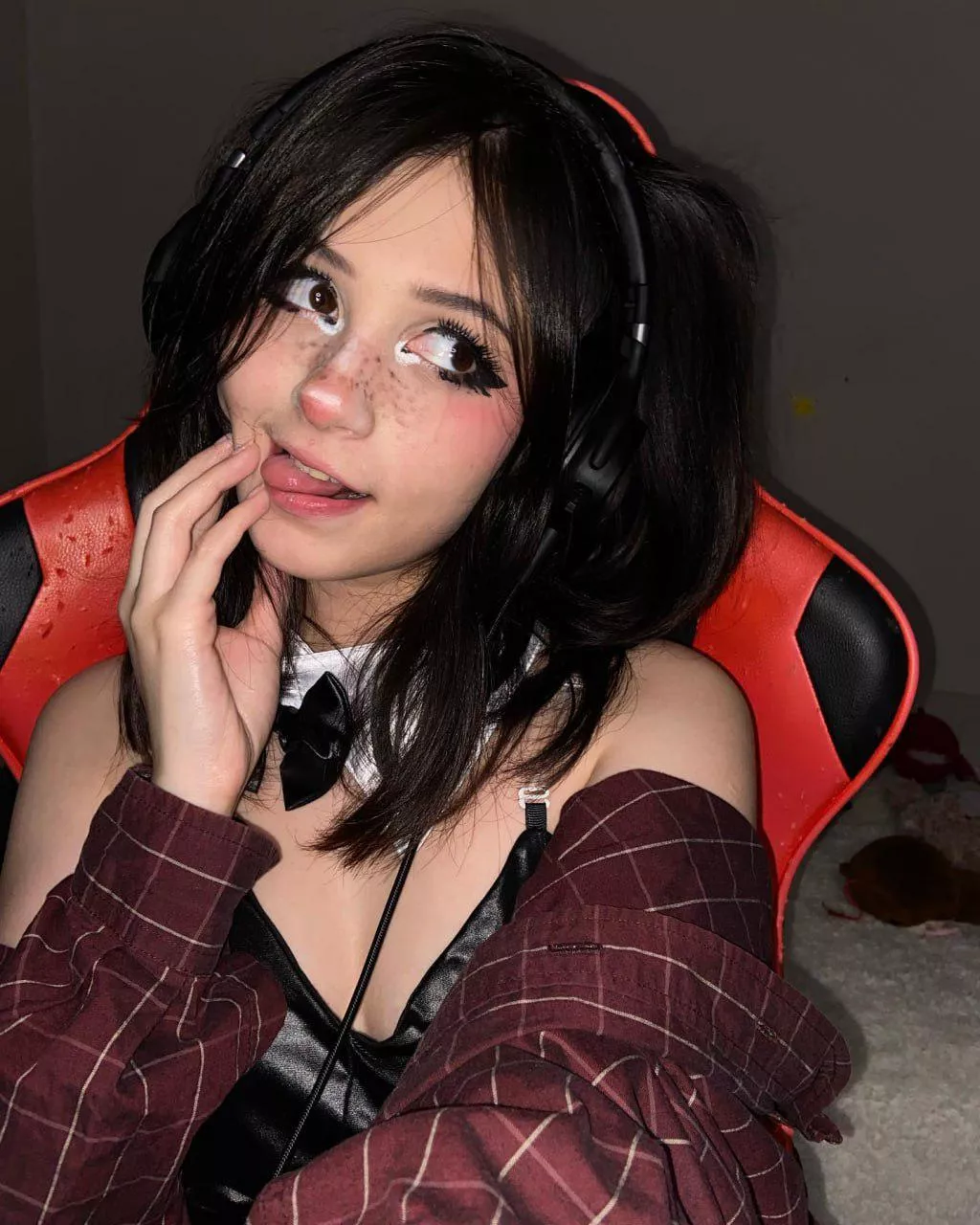 Who here could use a petite gamer nerd babygirl to cuddle and fuck posted by Pair-Worried