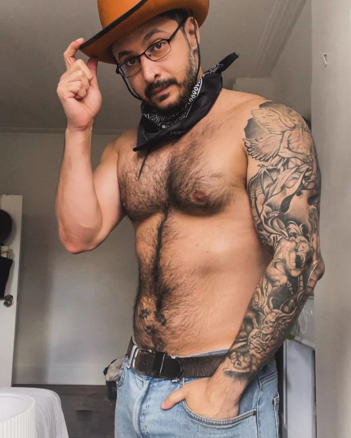 Yeehaw 🤠 posted by Alieldrazi