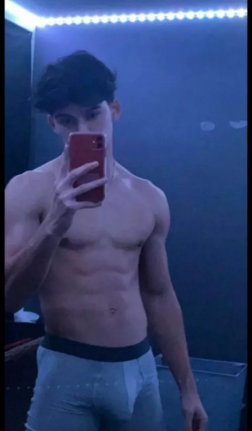 19, FIT guys hmu w a pic for snap ++muscular ++abs by CandidatePristine130