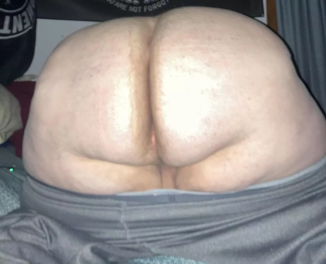 (26) pull my pants down take my virginity  posted by bbclovingfatwhiteboy