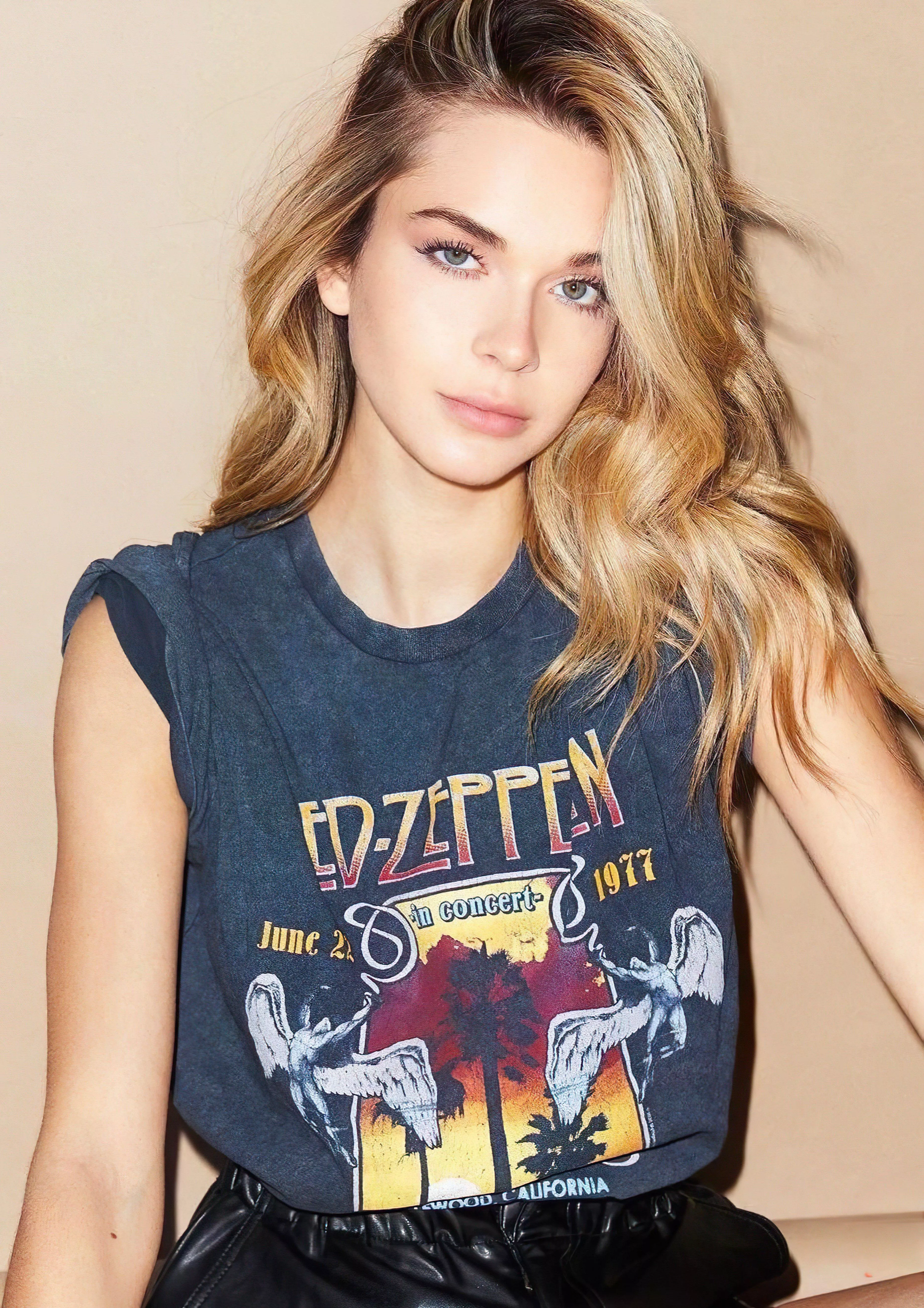 Ashley Thompson posted by BeerGoggles2022