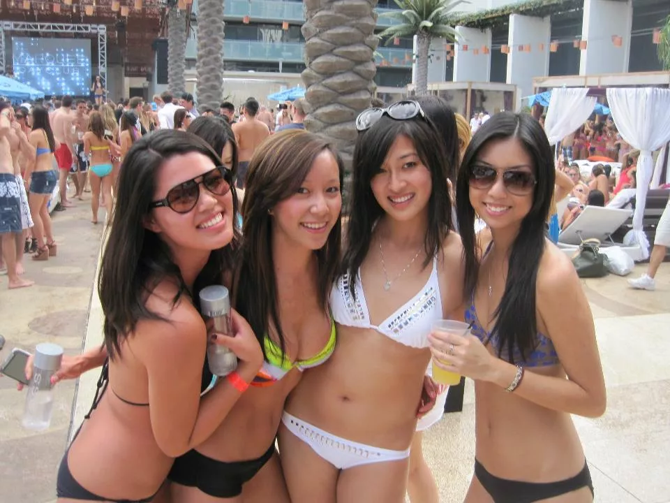 At the beach  posted by Blitz101r