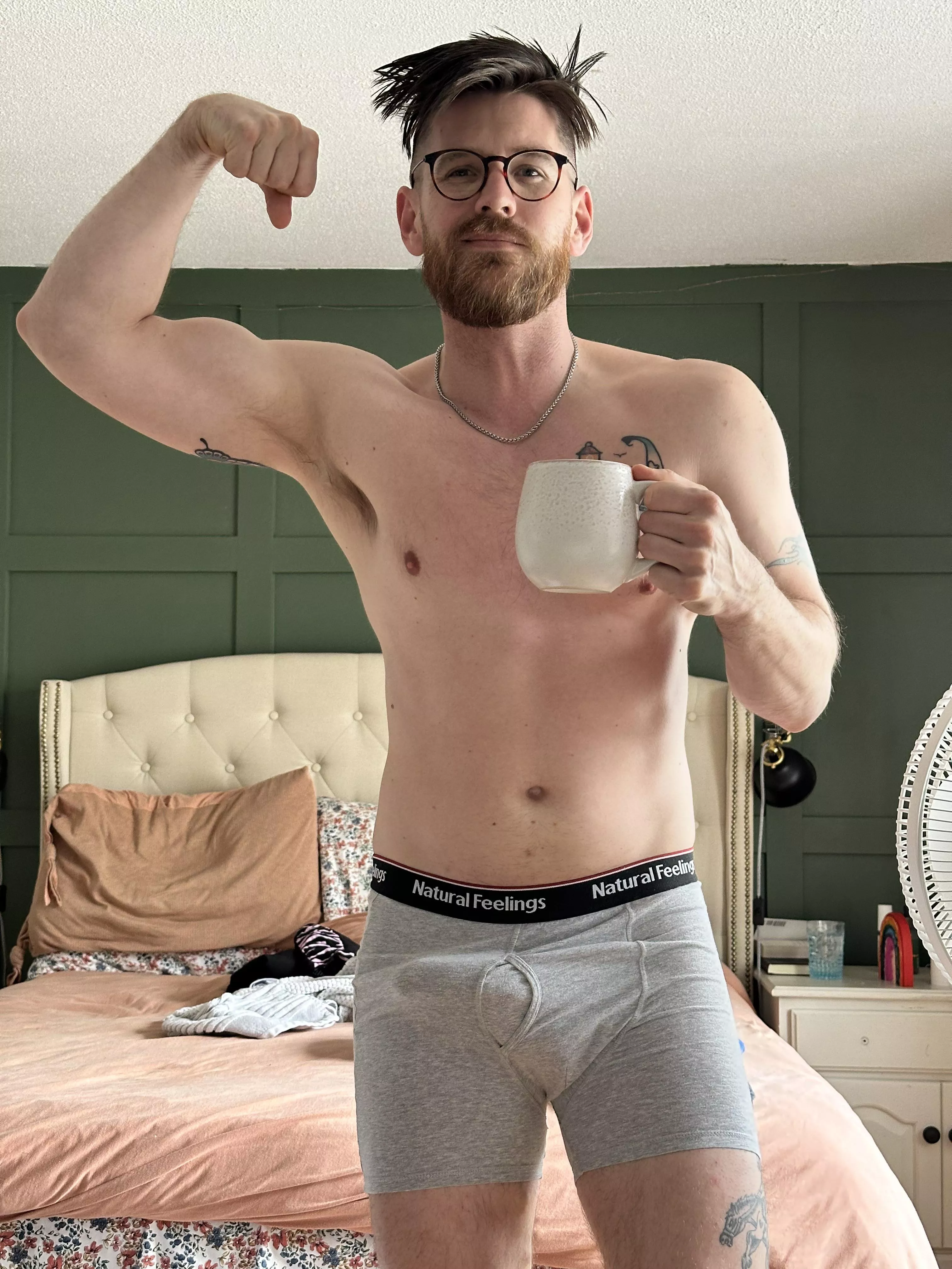 Can I offer you some coffee? Or maybe something a bit stronger…[34] posted by Cambhubby89