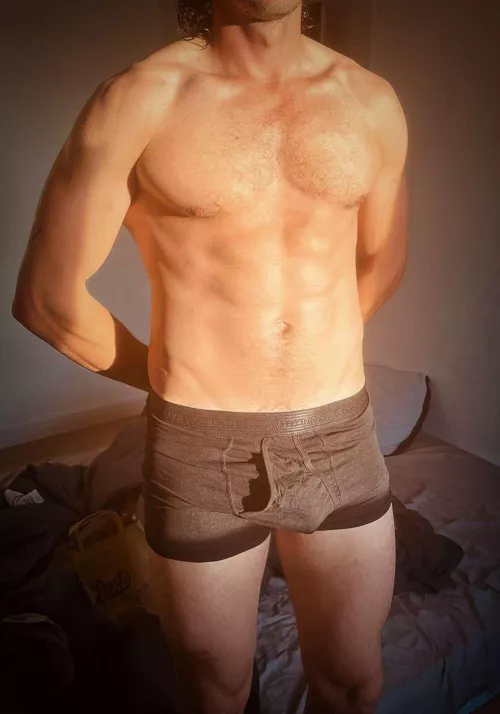 Caught in the sun  by Sailor-daddyyy