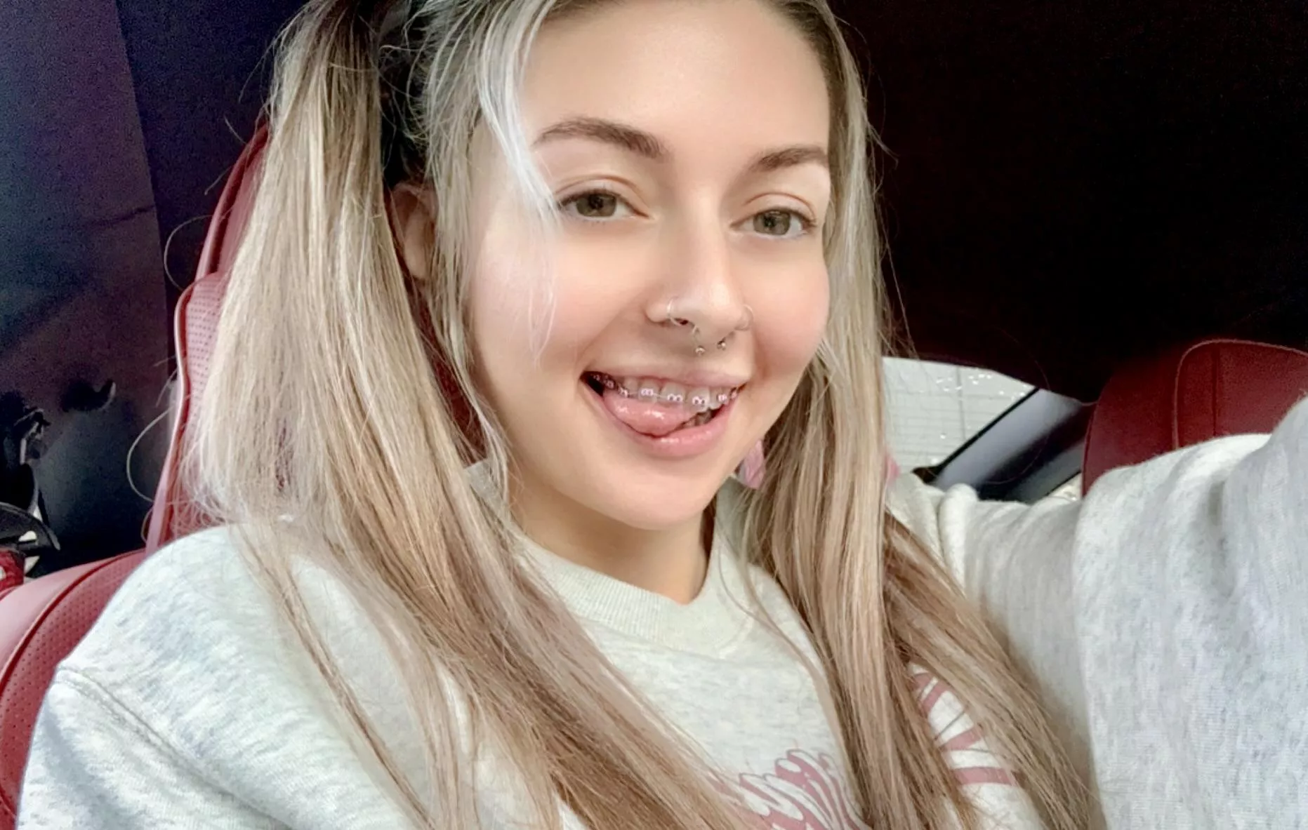 Dessert won’t eat itself posted by kelsikingstonn_