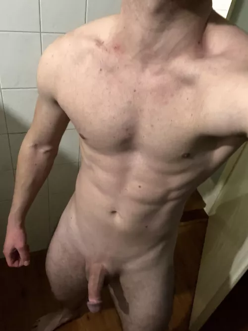 Eyes on the price. (no erection) by dutchyfelix