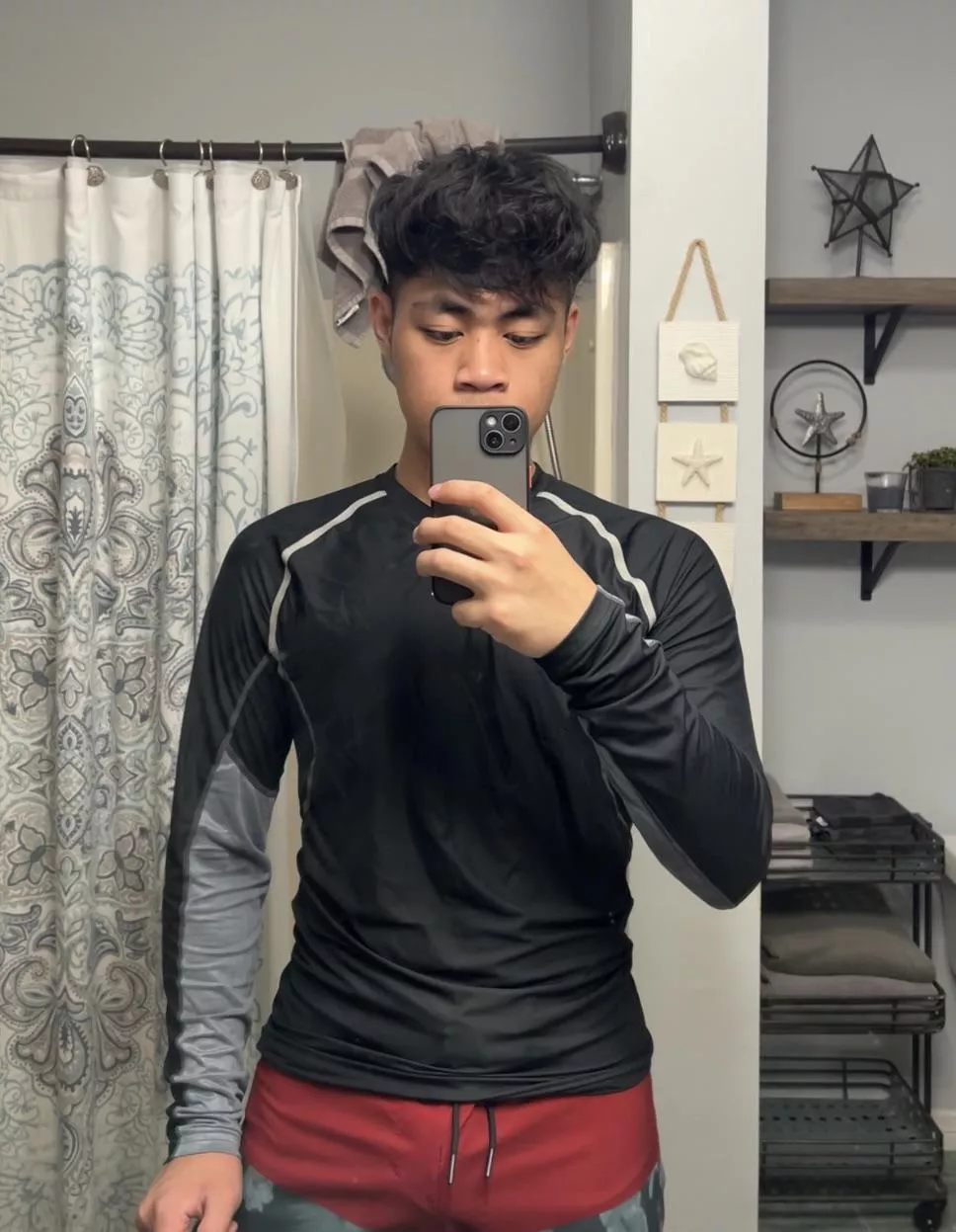 Going for a swim posted by kzuuken